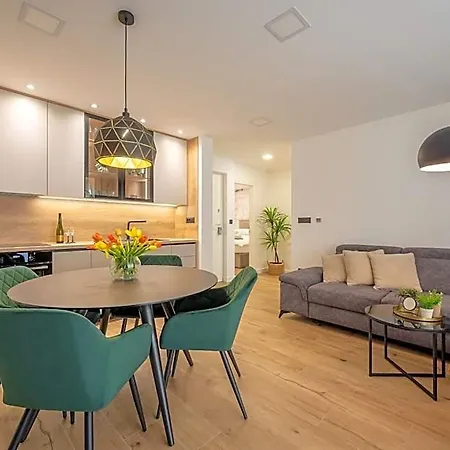 Angela's Place 3*